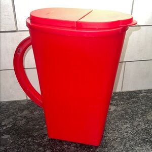 1 Gallon Red Tupperware  Pitcher with Lid. Rare find. Very good condition